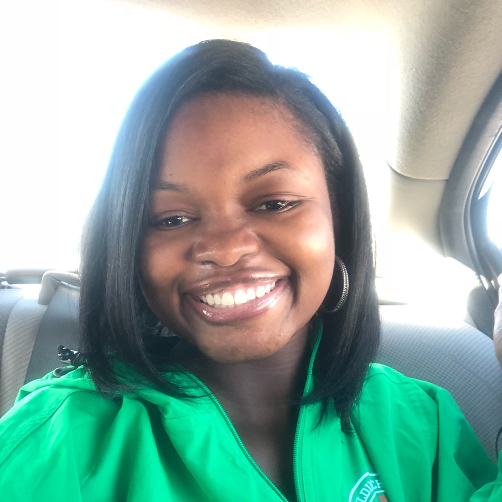 Meet your Posher, Landra